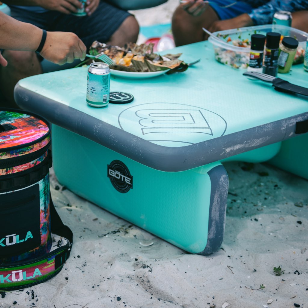Drinks and food on an Inflatable Aero Table Classic