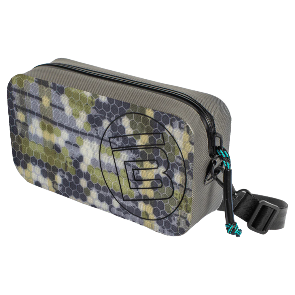 Angled front view of the Highwater Hitchhiker in verge camo with black "B" BOTE logo on the side.